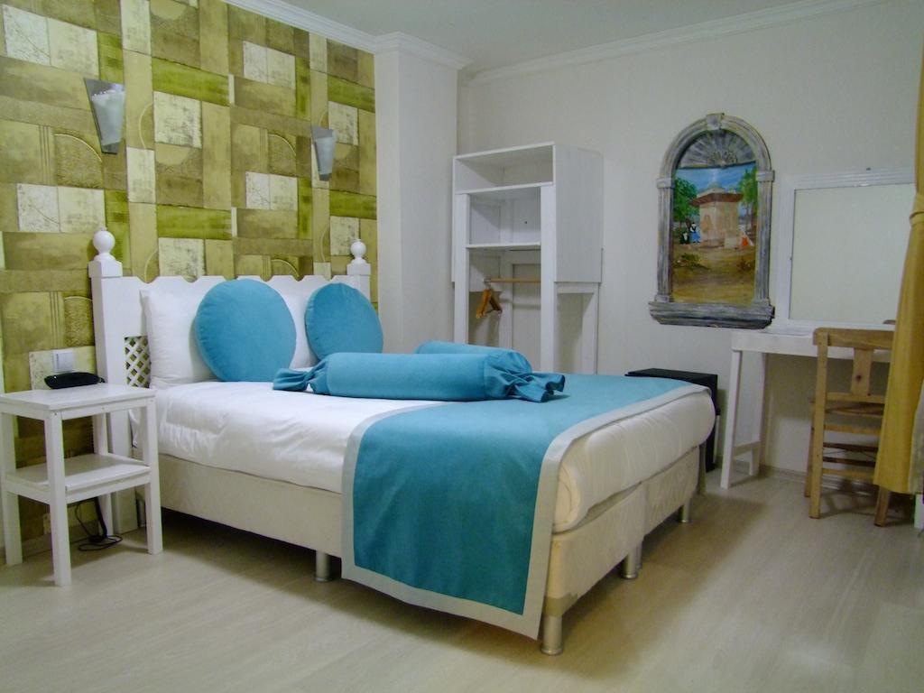 Hotel Ishakpasa Konagi Istambul Quarto foto
