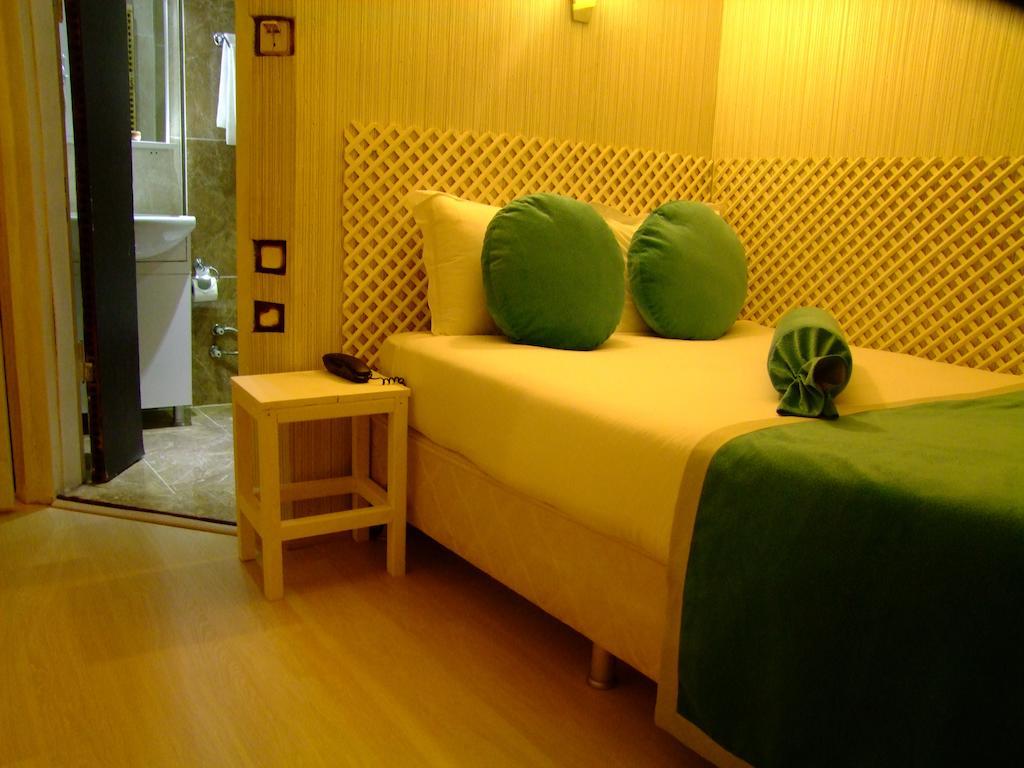 Hotel Ishakpasa Konagi Istambul Quarto foto