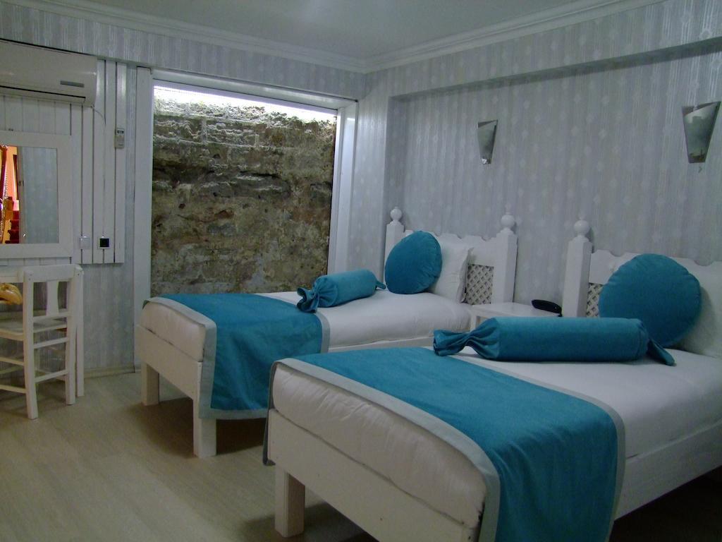 Hotel Ishakpasa Konagi Istambul Quarto foto